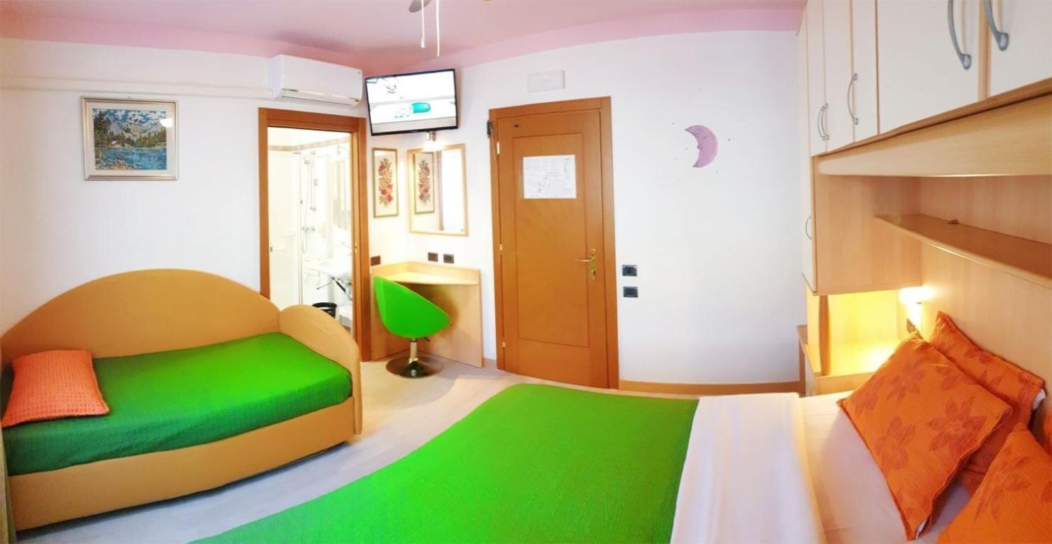 Family Hotel Primavera 레비코온천 외부 사진
